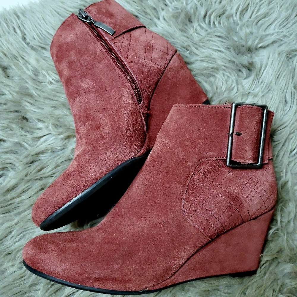 Lauren Blakwell (6) MEMORY FOAM Wedge Ankle Boots